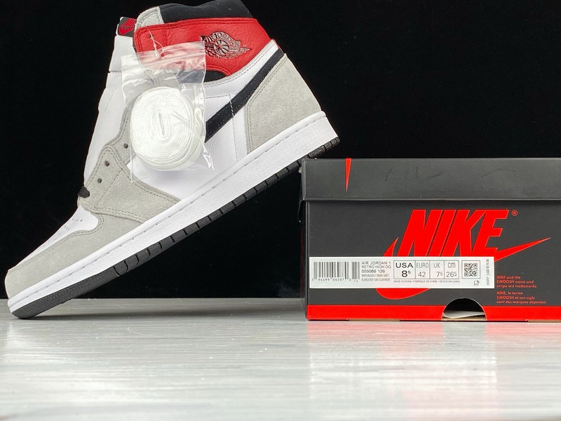 Air Jordan 1 High OG AJ1 Smoke Grey